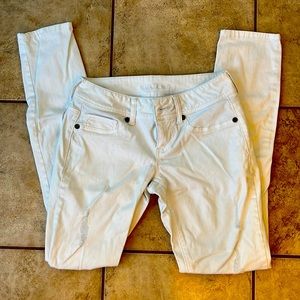 Maurice’s White Skinny Jeans